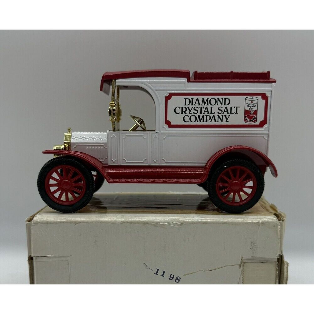 ERTL‎ 1913 Model T Ford Van Diamond Crystal Salt Metal Car Bank Key Vintage 1988